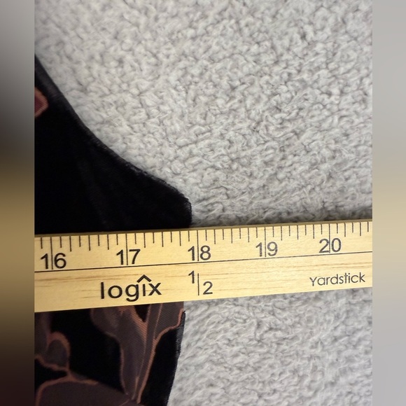 Black floral velvet burnout dress ruffled high low hem size 8 NWT - Picture 8 of 10